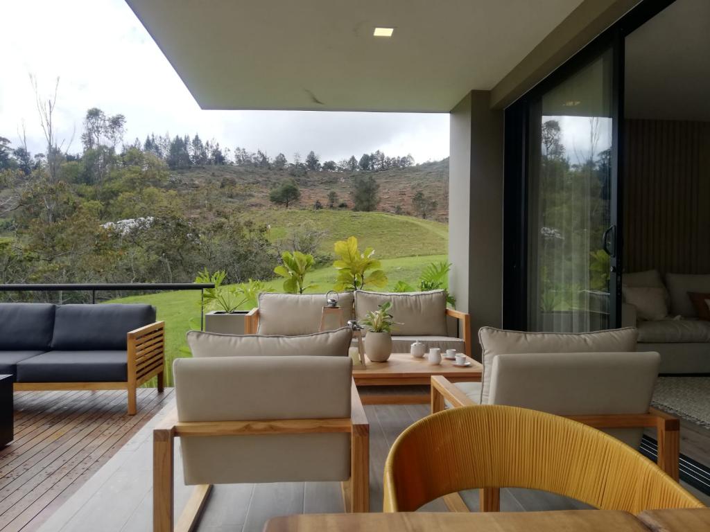 2022060219170207735250215