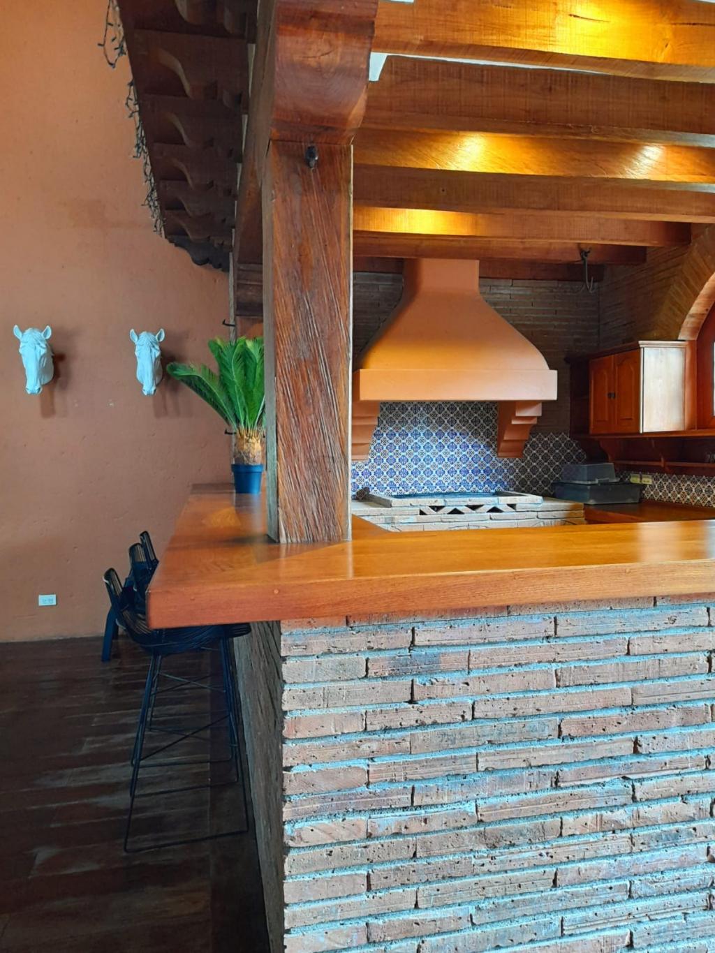 2022060221127056835250258