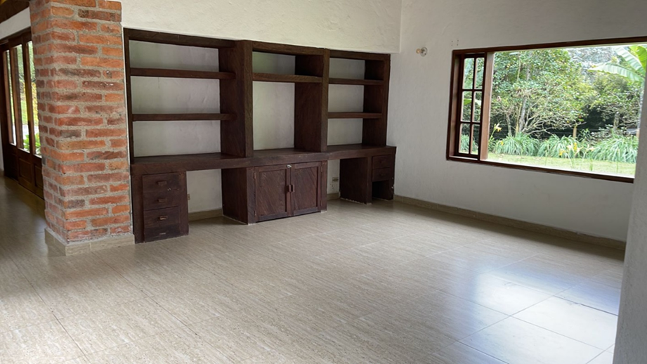 2022060229585179145250371