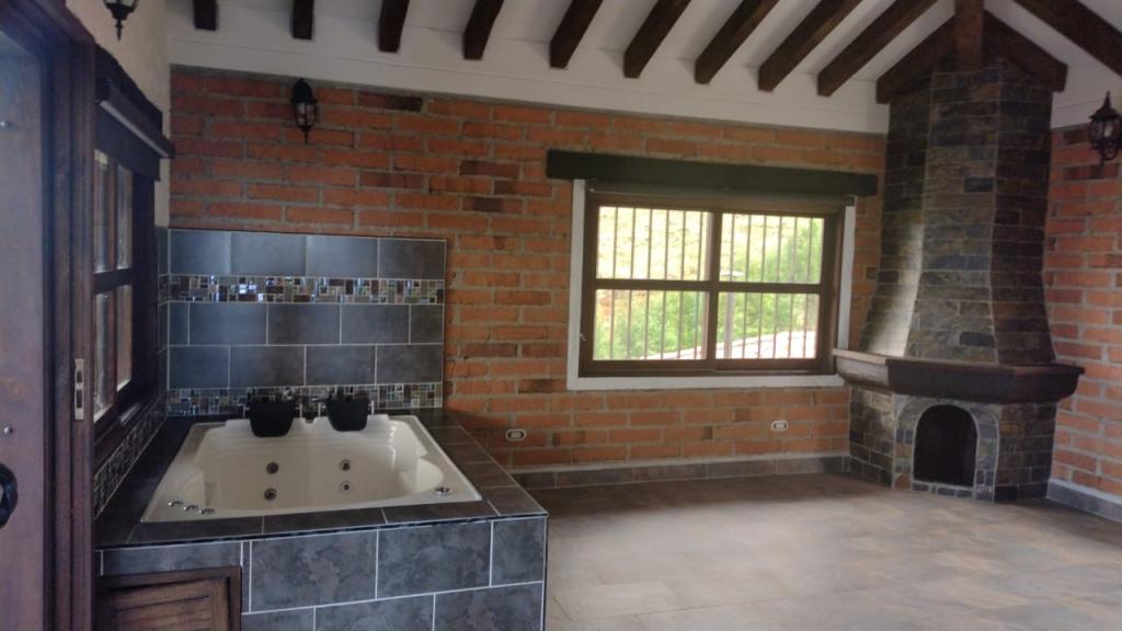 2022060238508077965250492