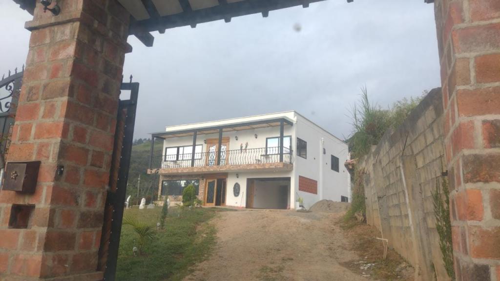 2022060239371233175250500