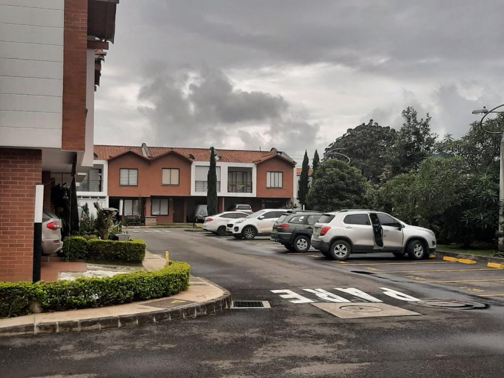 2022060244495783875250582