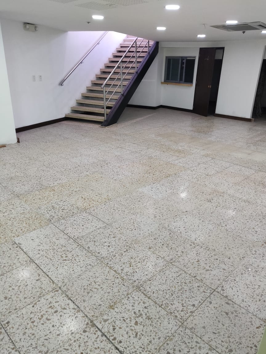 2022060258355594035250752