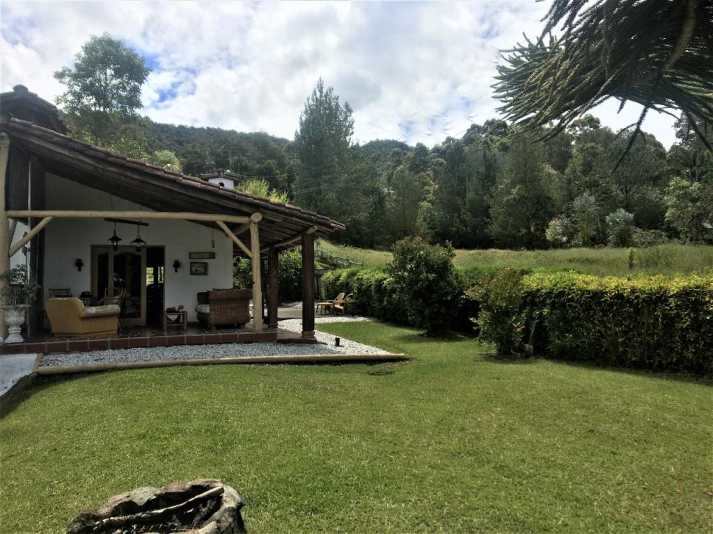 2022060318279235855250939