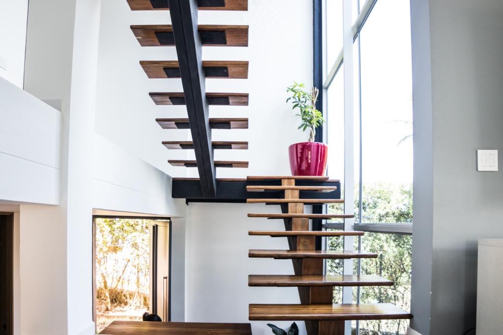 2022060330072745915251043