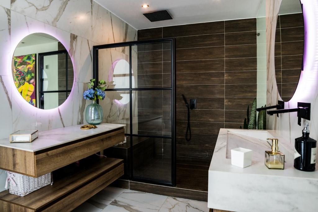 2022060330104205045251043