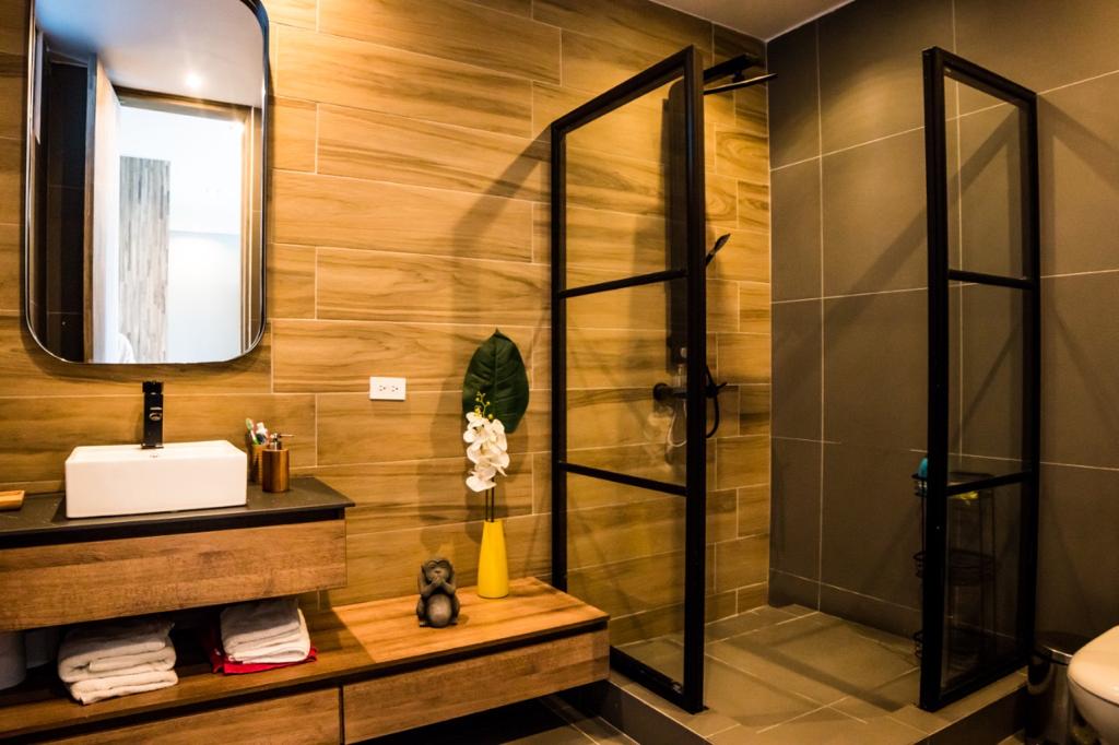 2022060330180481655251043