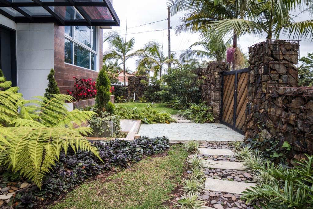 2022060330273283935251043