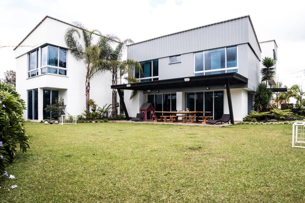 2022060330311208055251043