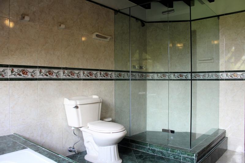 2022060420219422175251598