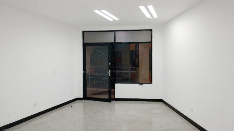 2022060436037416785251805