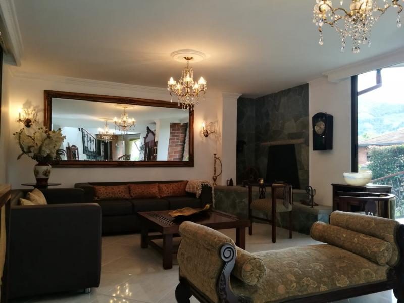 2022060445423384735251917