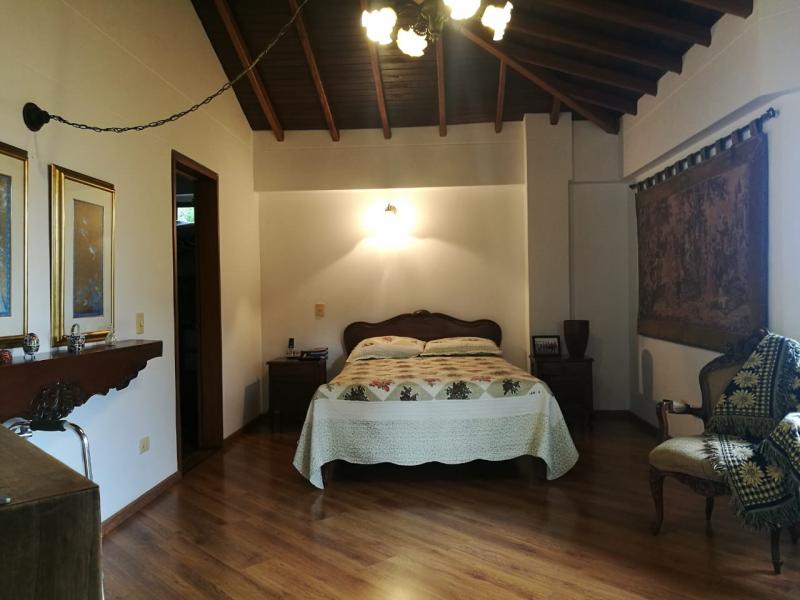 2022060445477246125251917