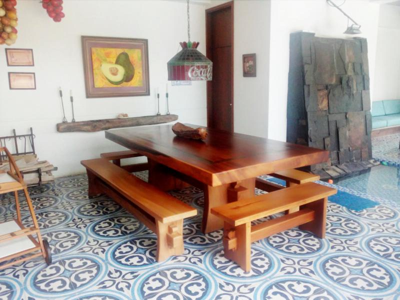 2022060453022090345252014