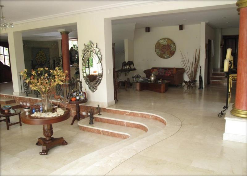 2022060455037671385252031