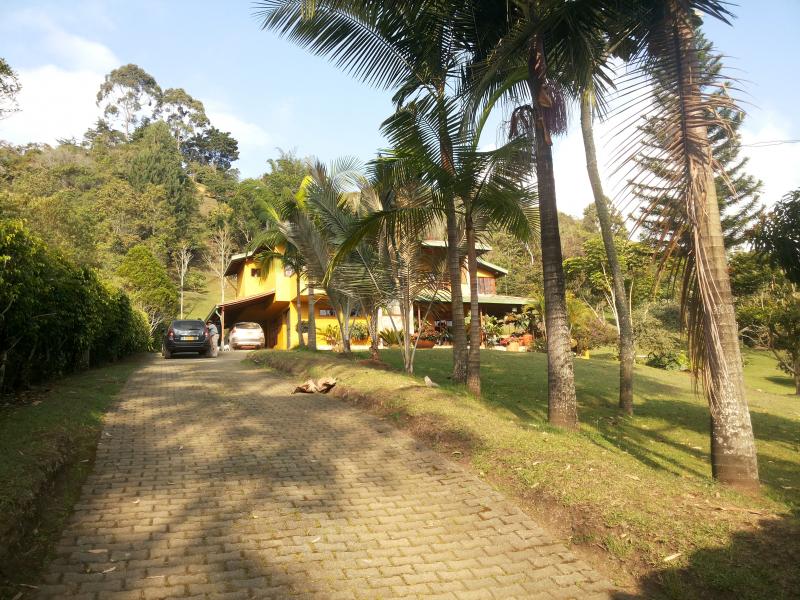 2022060459535106185252089