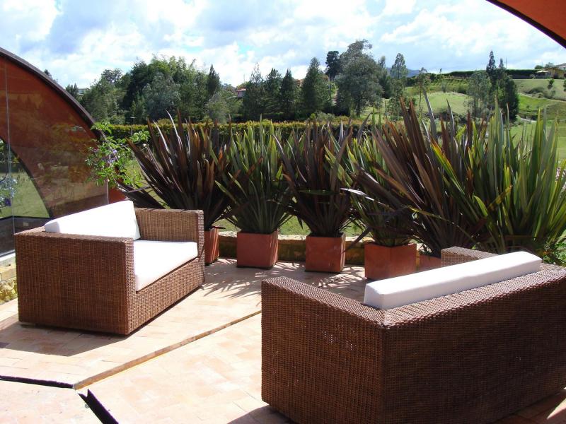 2022060501118343445252106