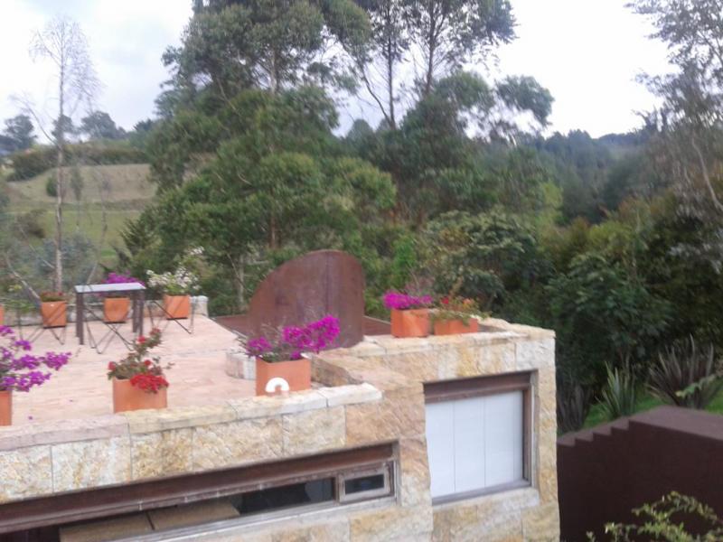 2022060501191065235252106