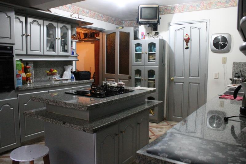 2022060503001381415252129