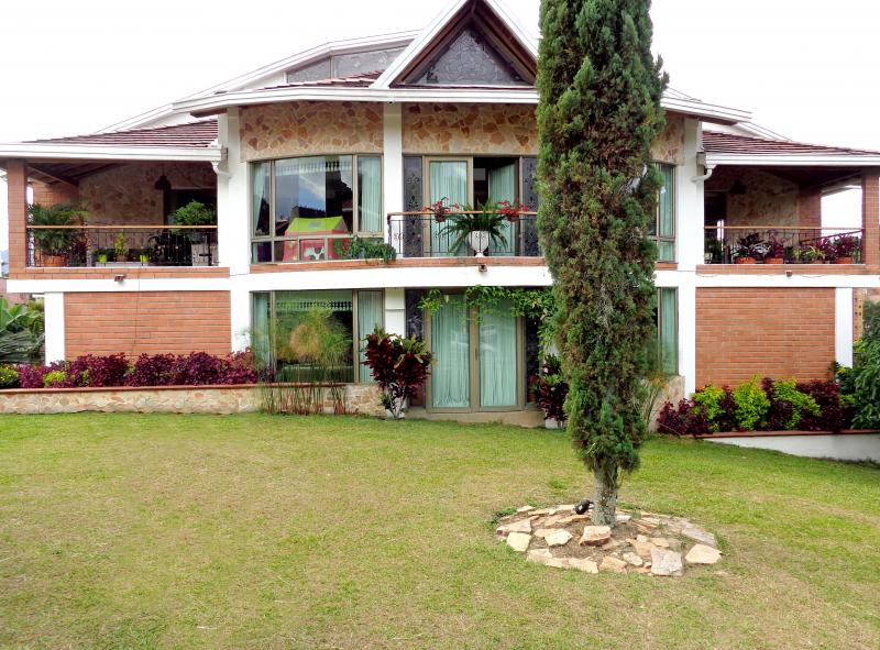 2022060503559490395252143