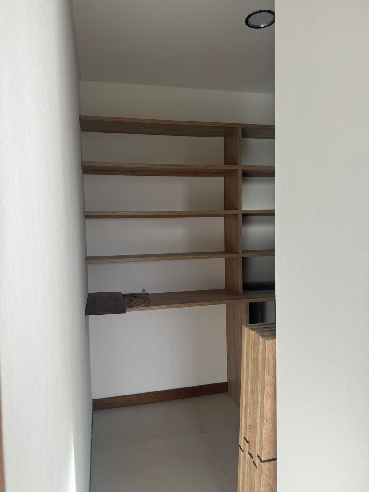 857301120240611034305