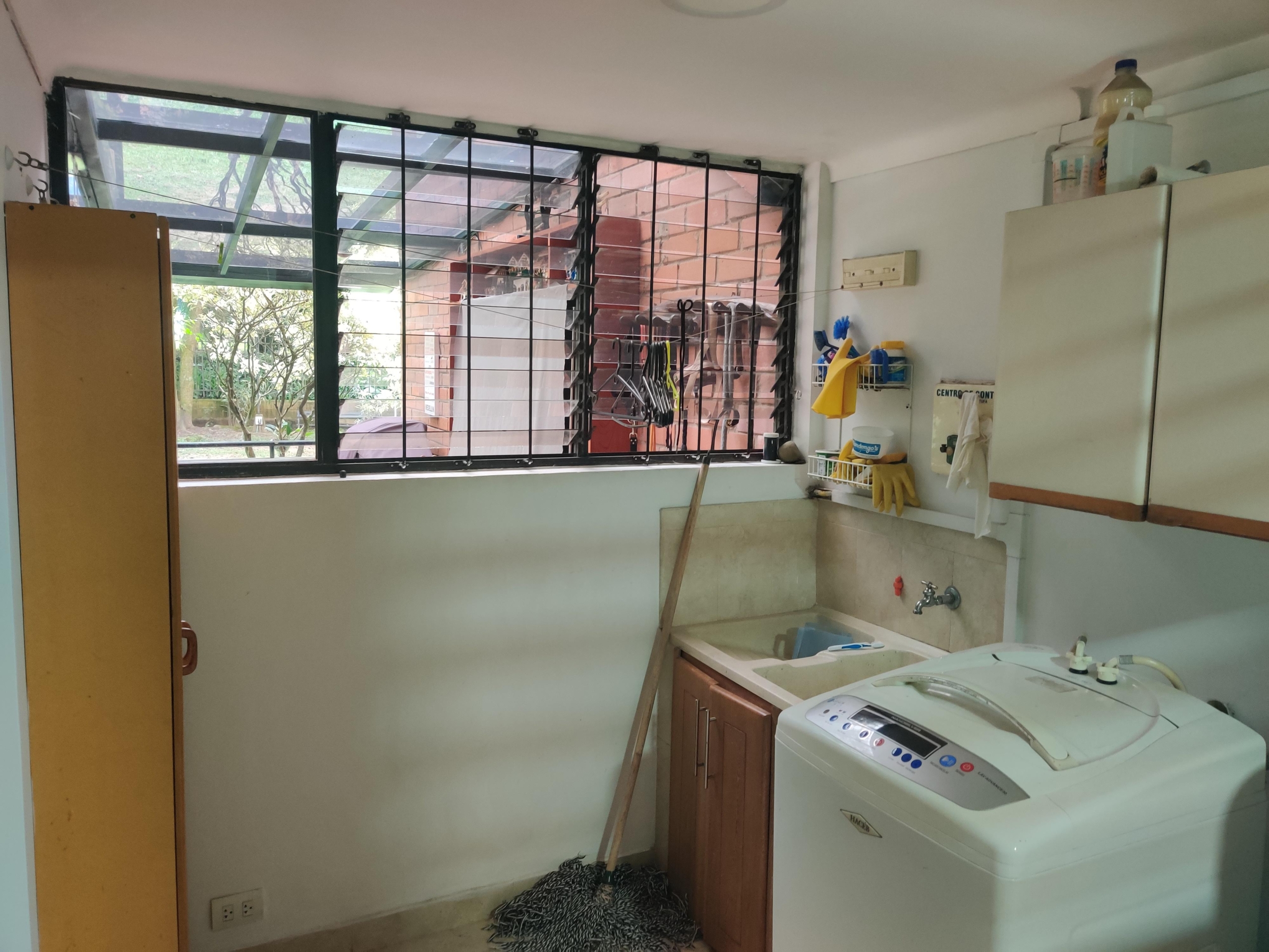 857301120250227112631-1