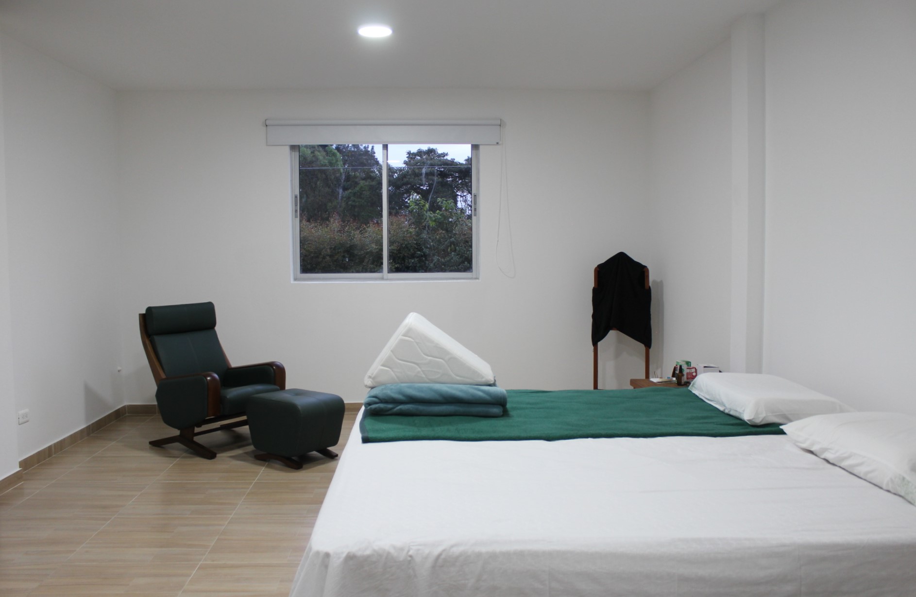 857301620230411104032