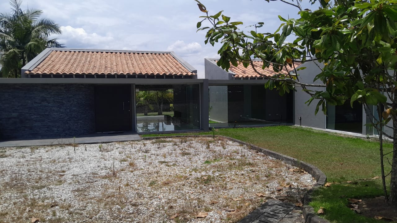 857301720240315011235