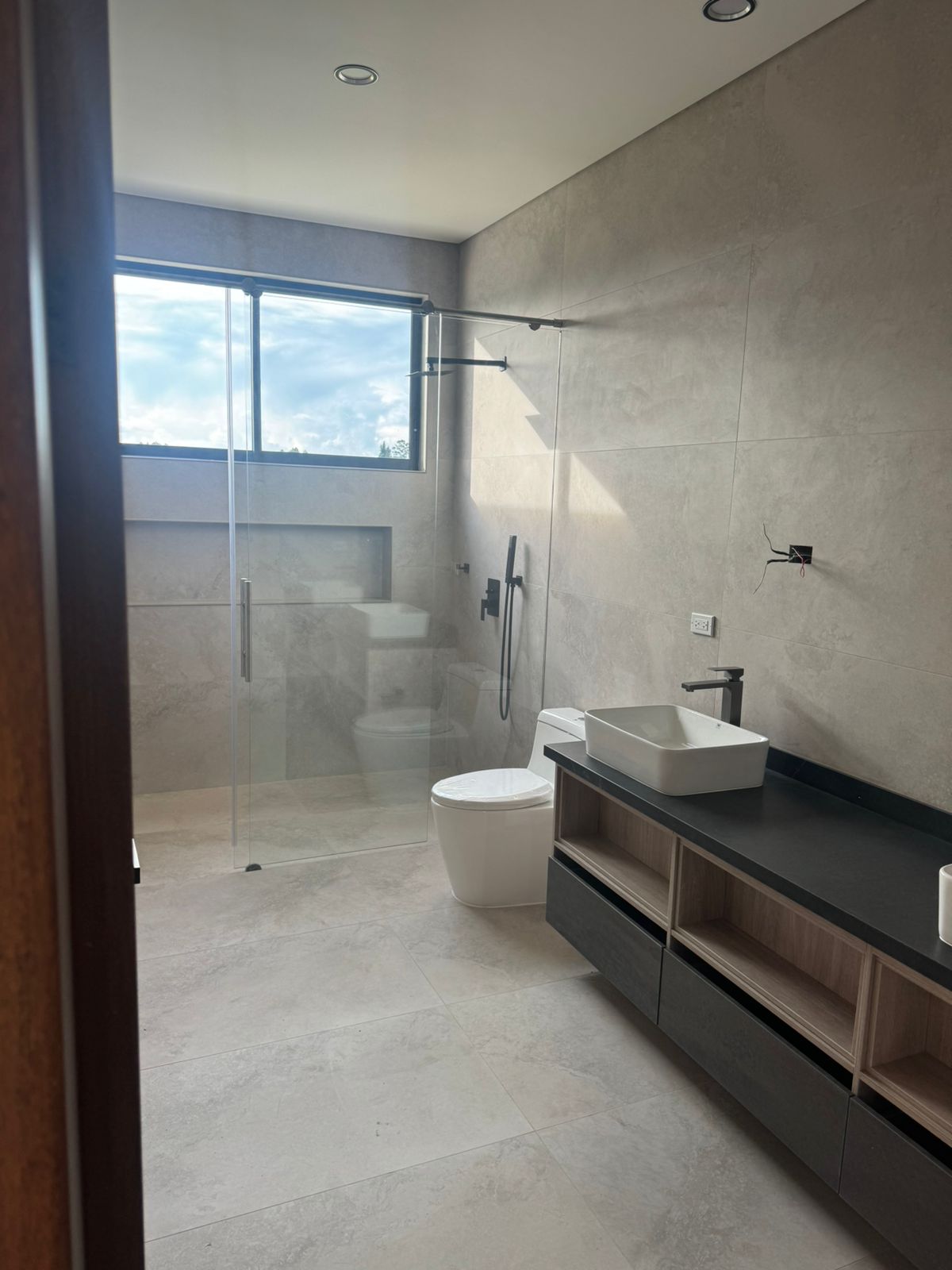 857301720240611034307