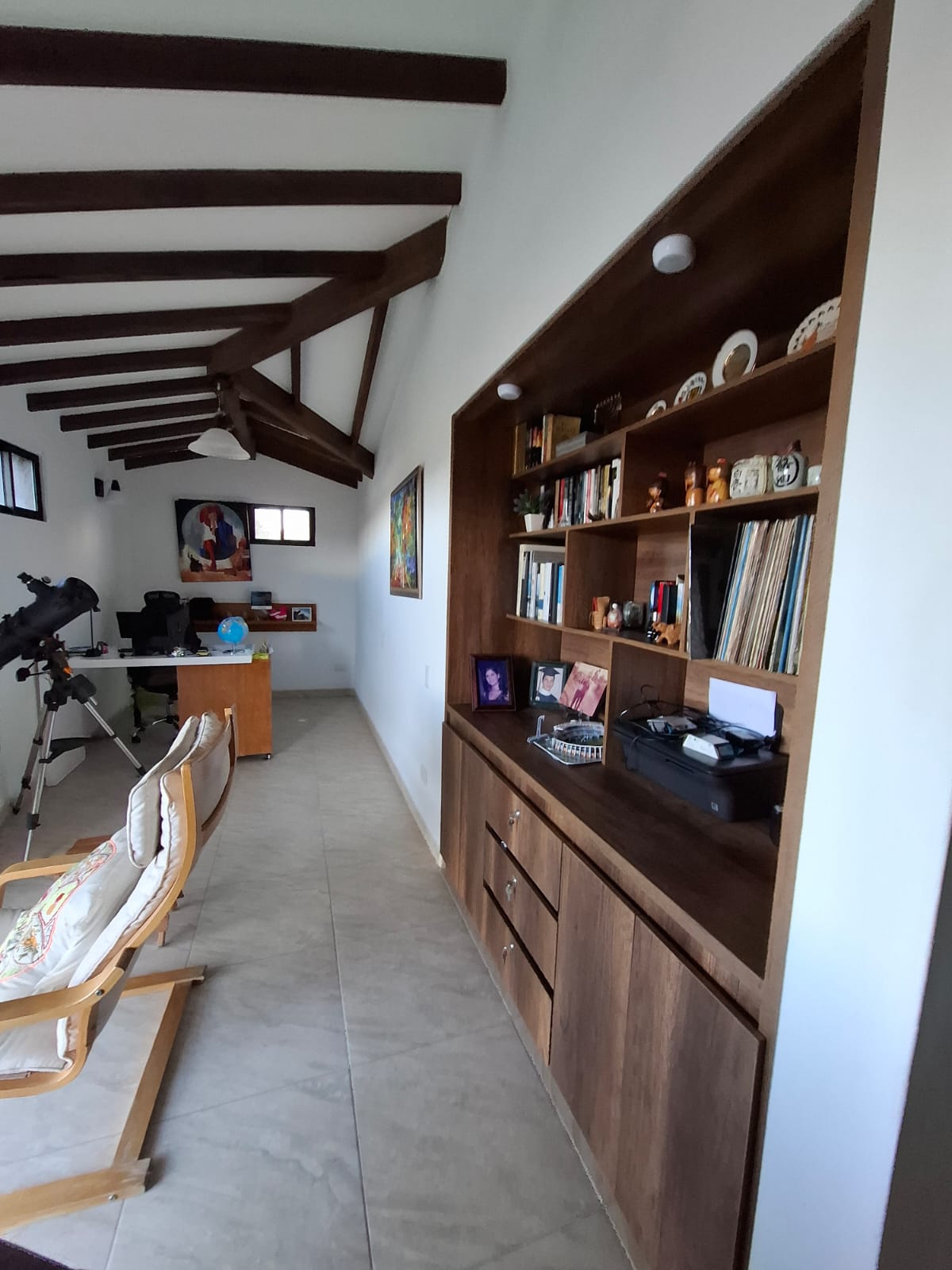 857301720250304102924