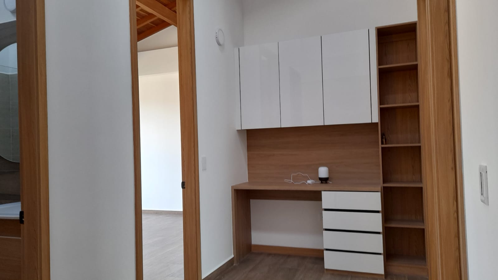 857301820221015122852