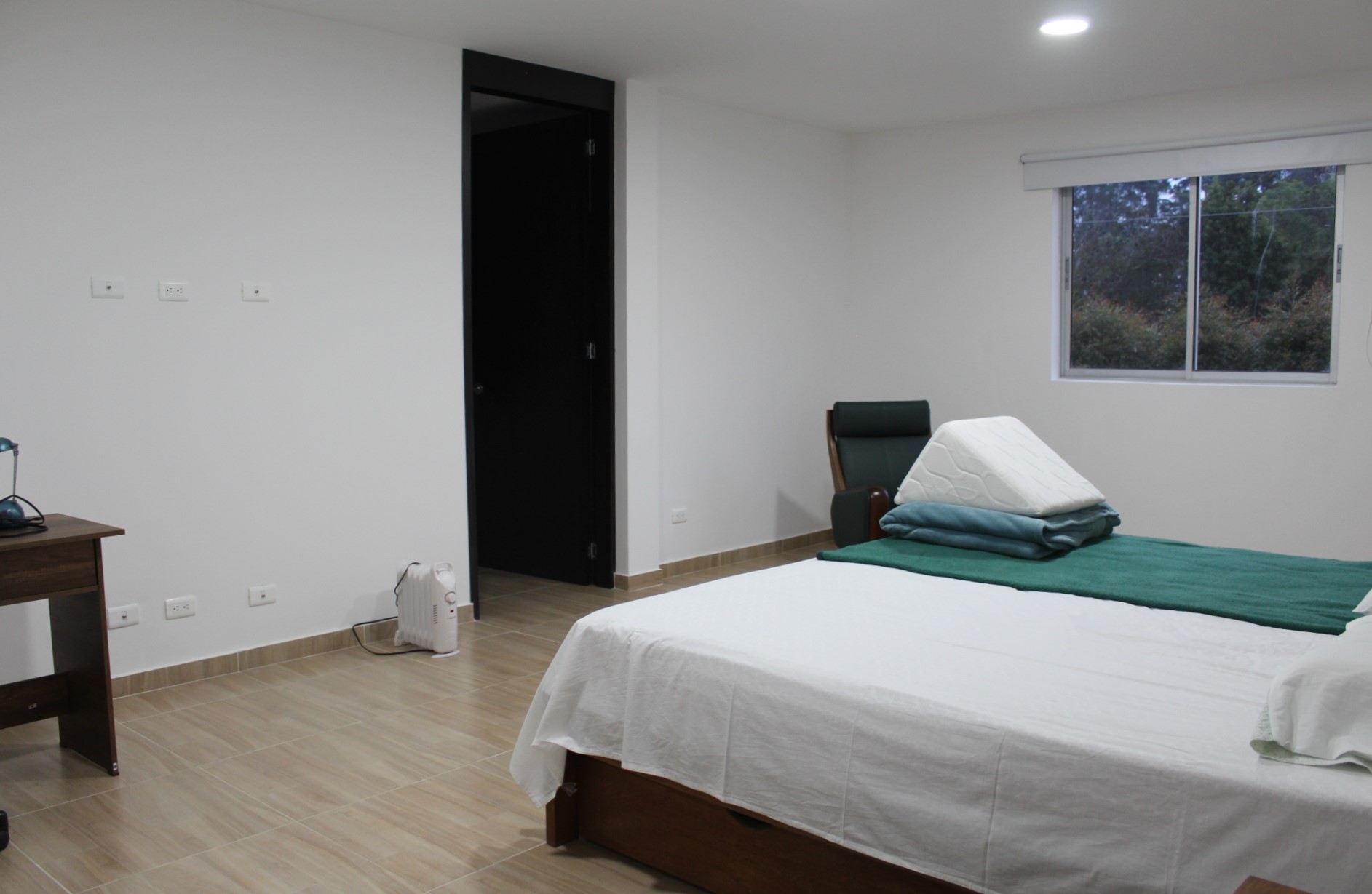 857301820230411104033