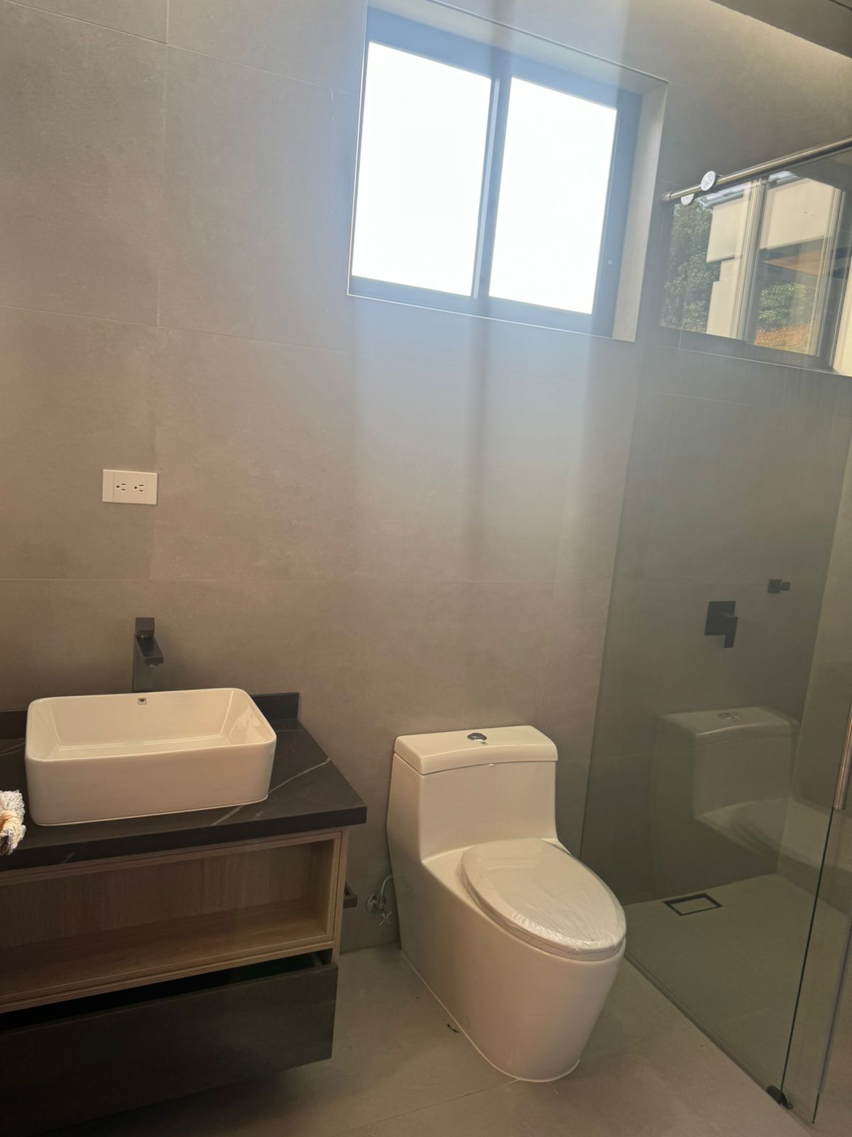 857302020240611034308