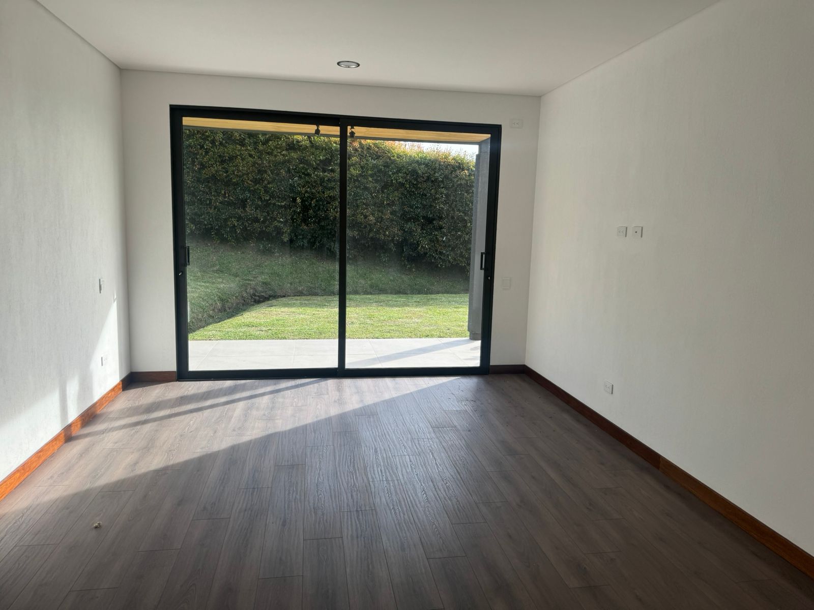 857302120240611034308