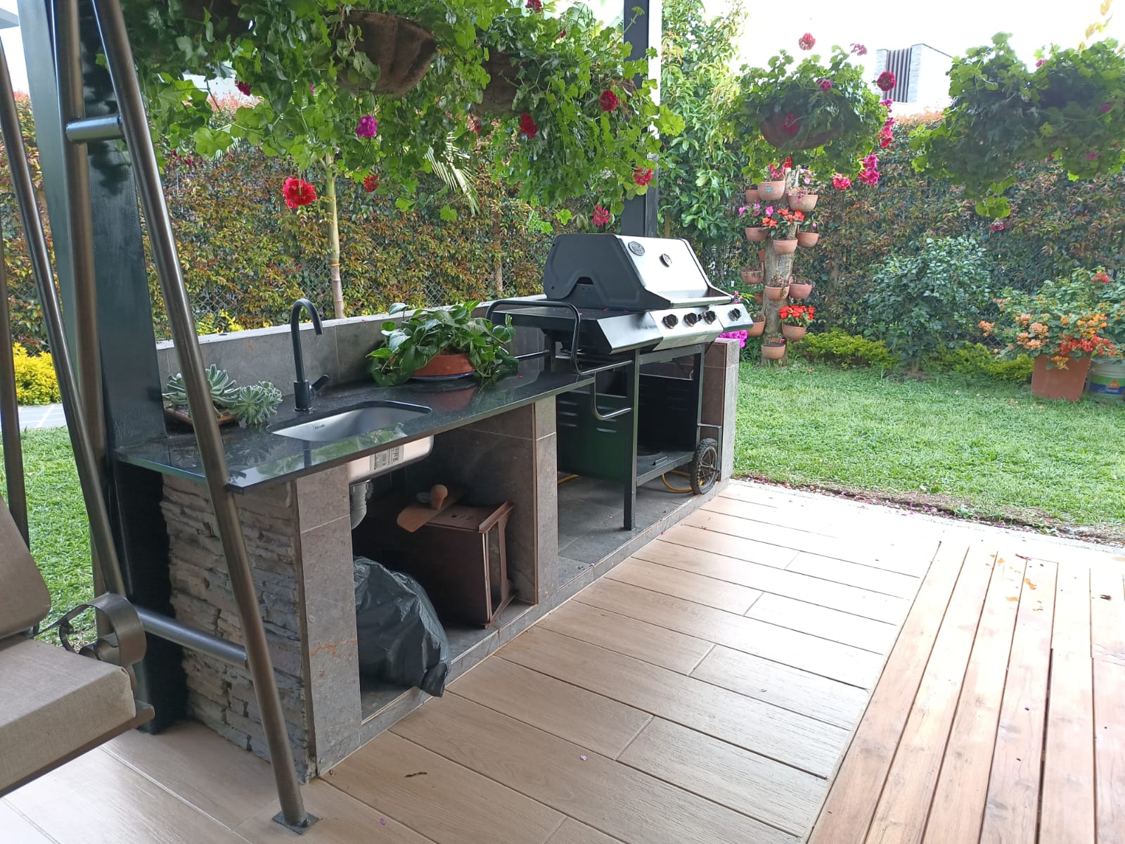 857302220241017093652