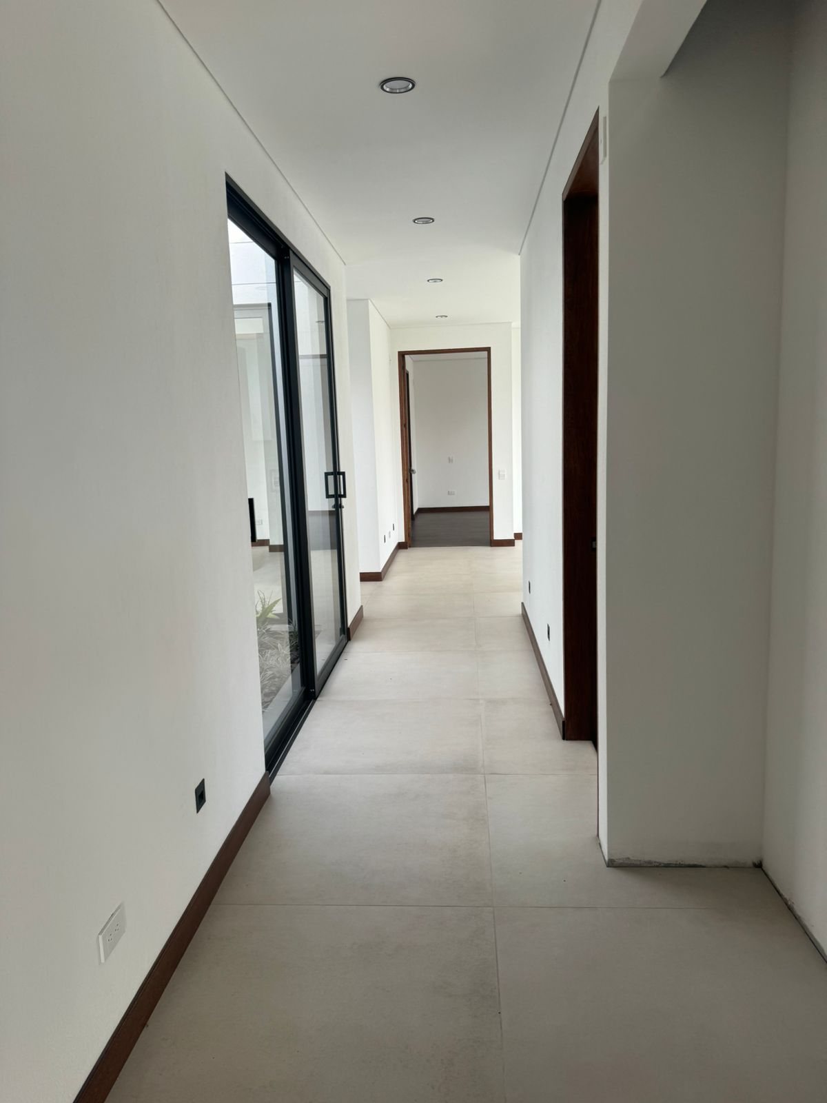 857302520240611034328