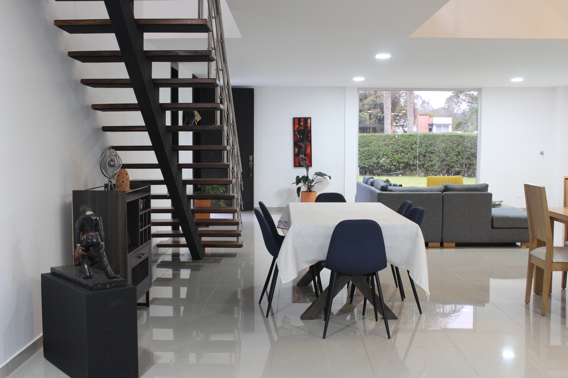 857303220230411104040