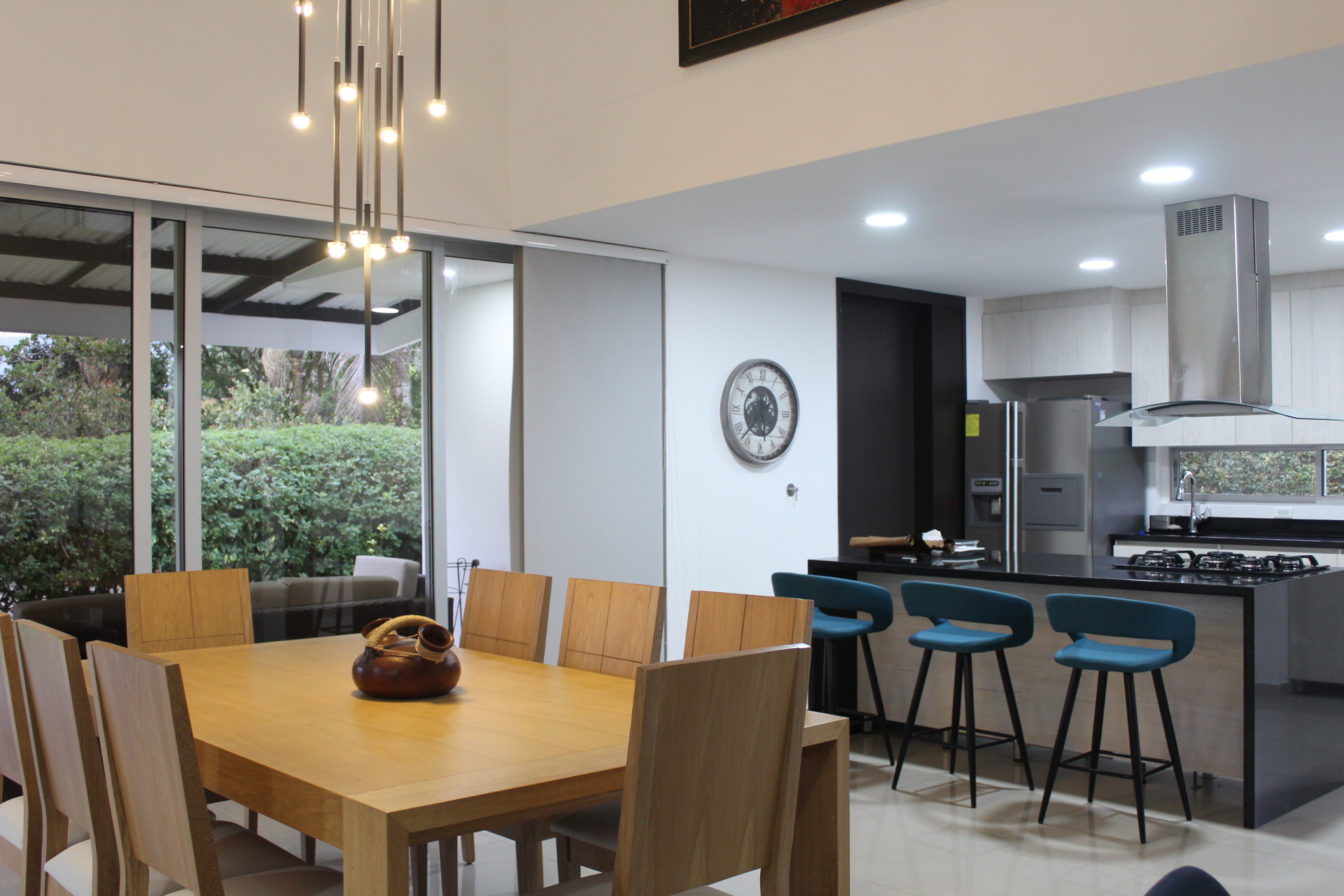 857304020230411104044