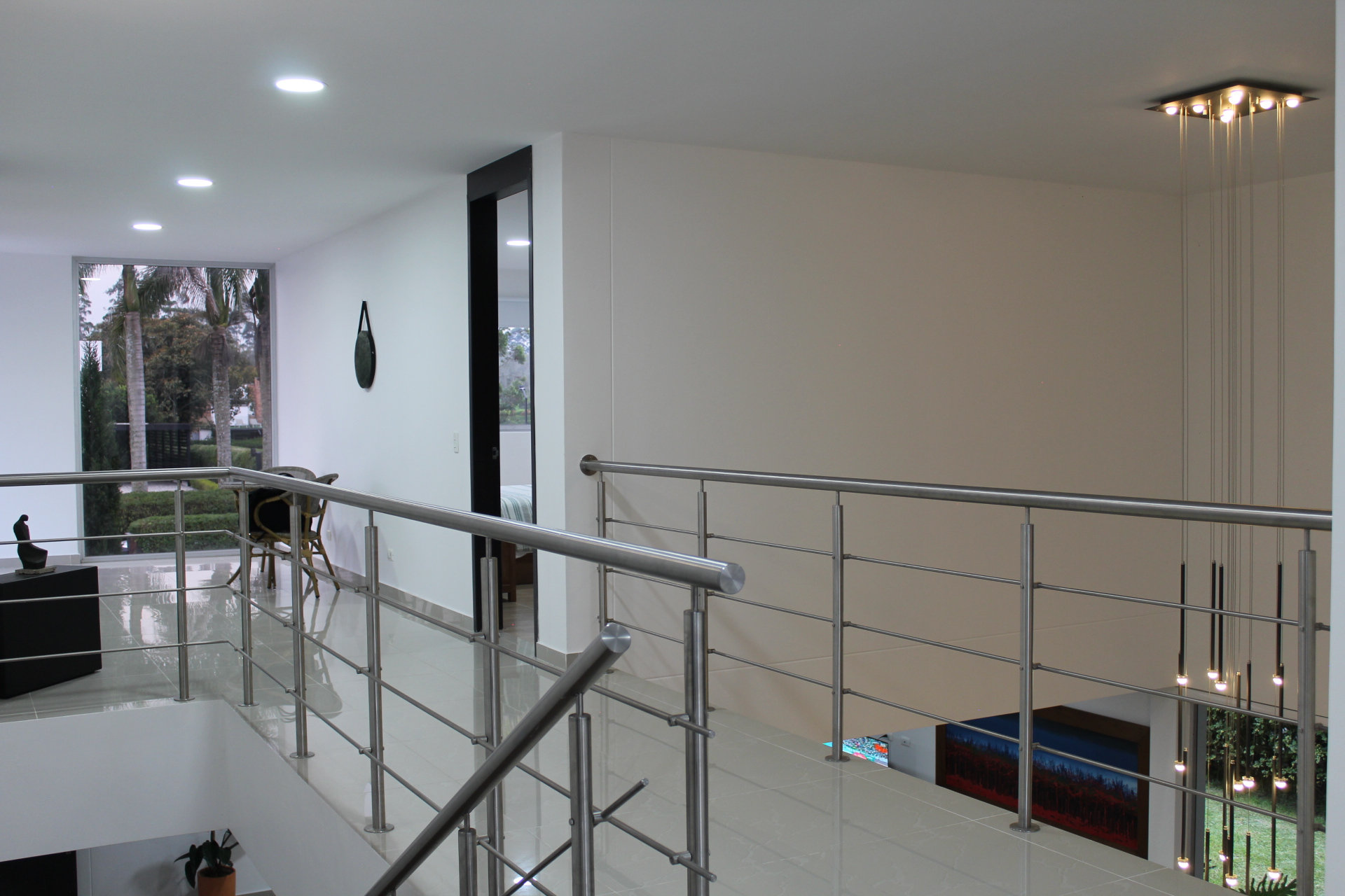 857304520230411104046