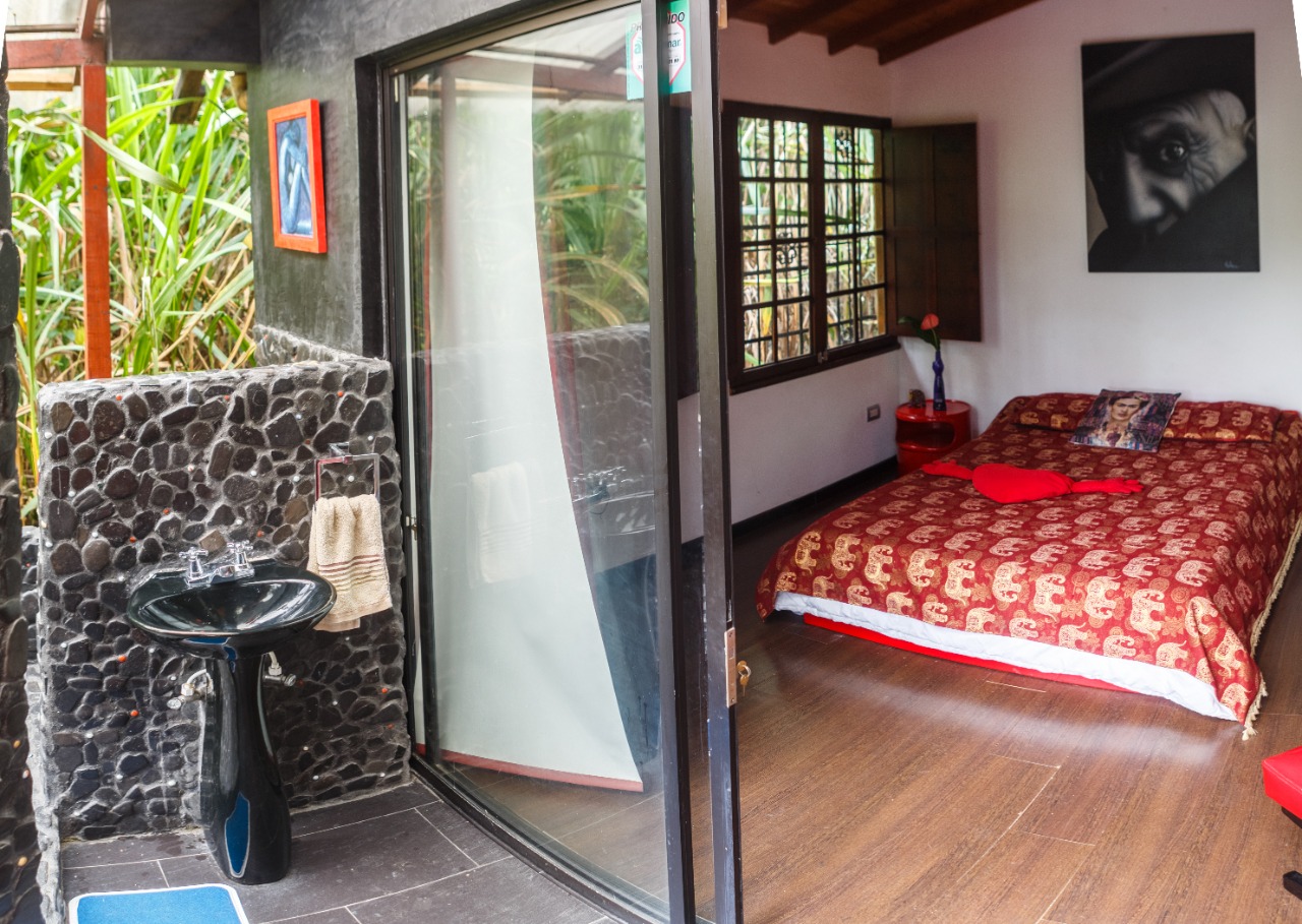 857301120251025115716