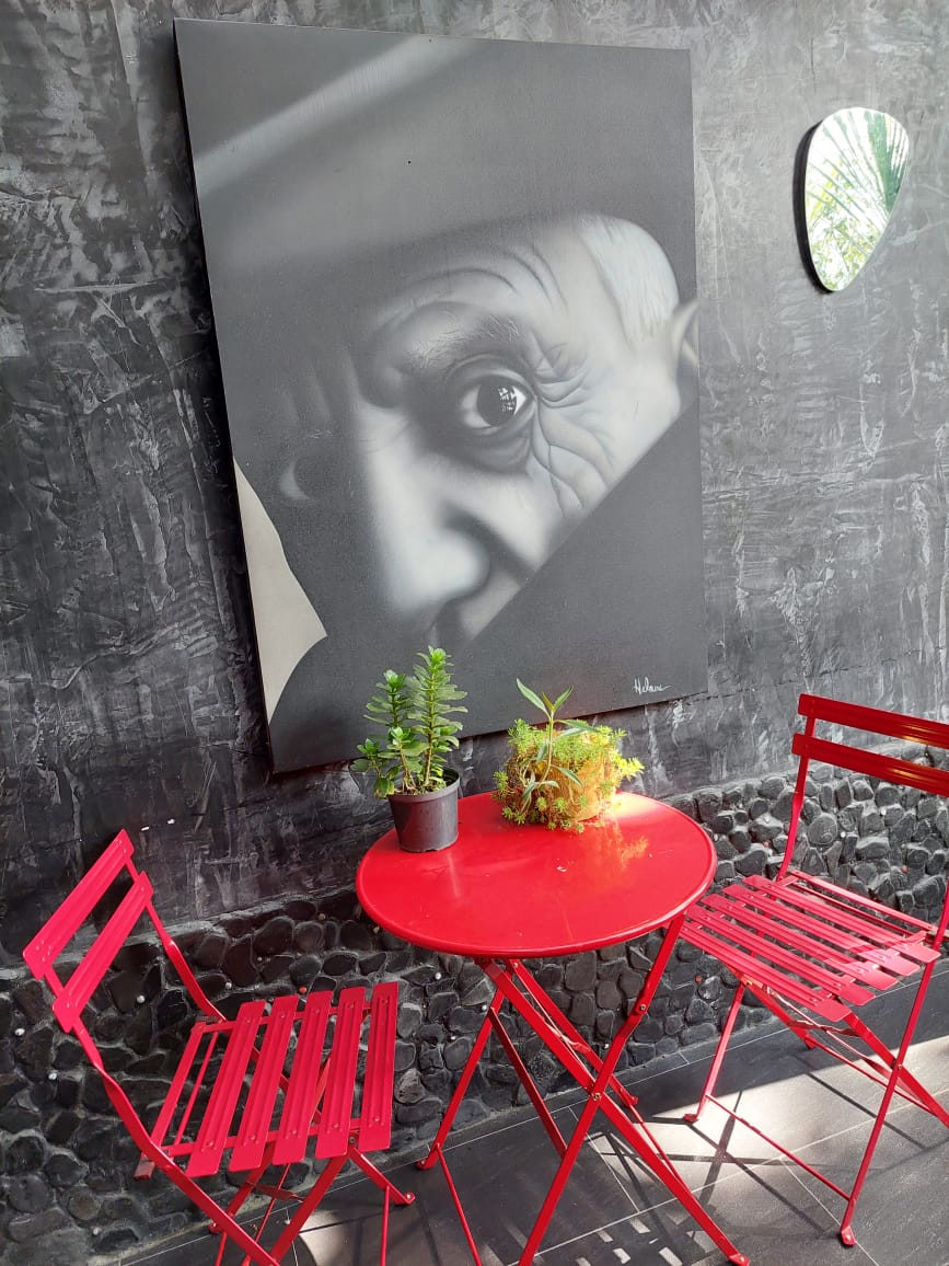 857302520251025120404