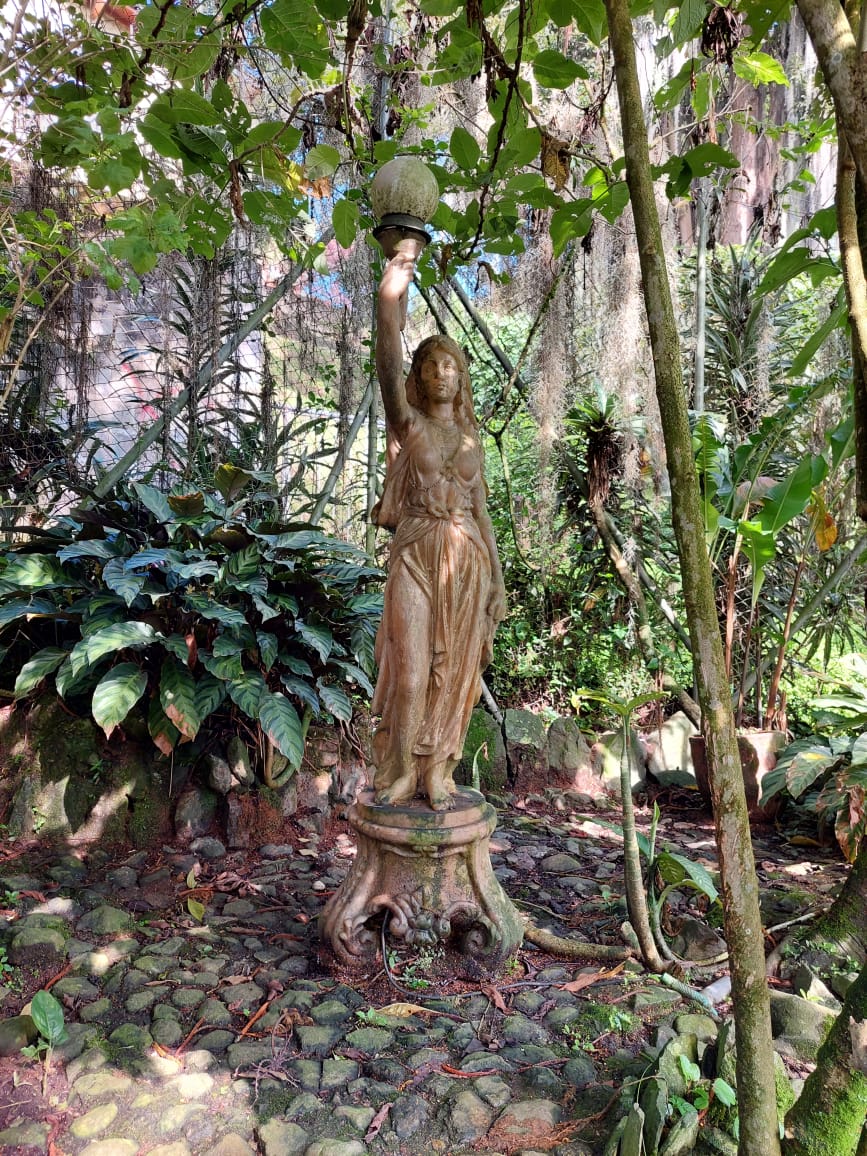 857303020251025120406