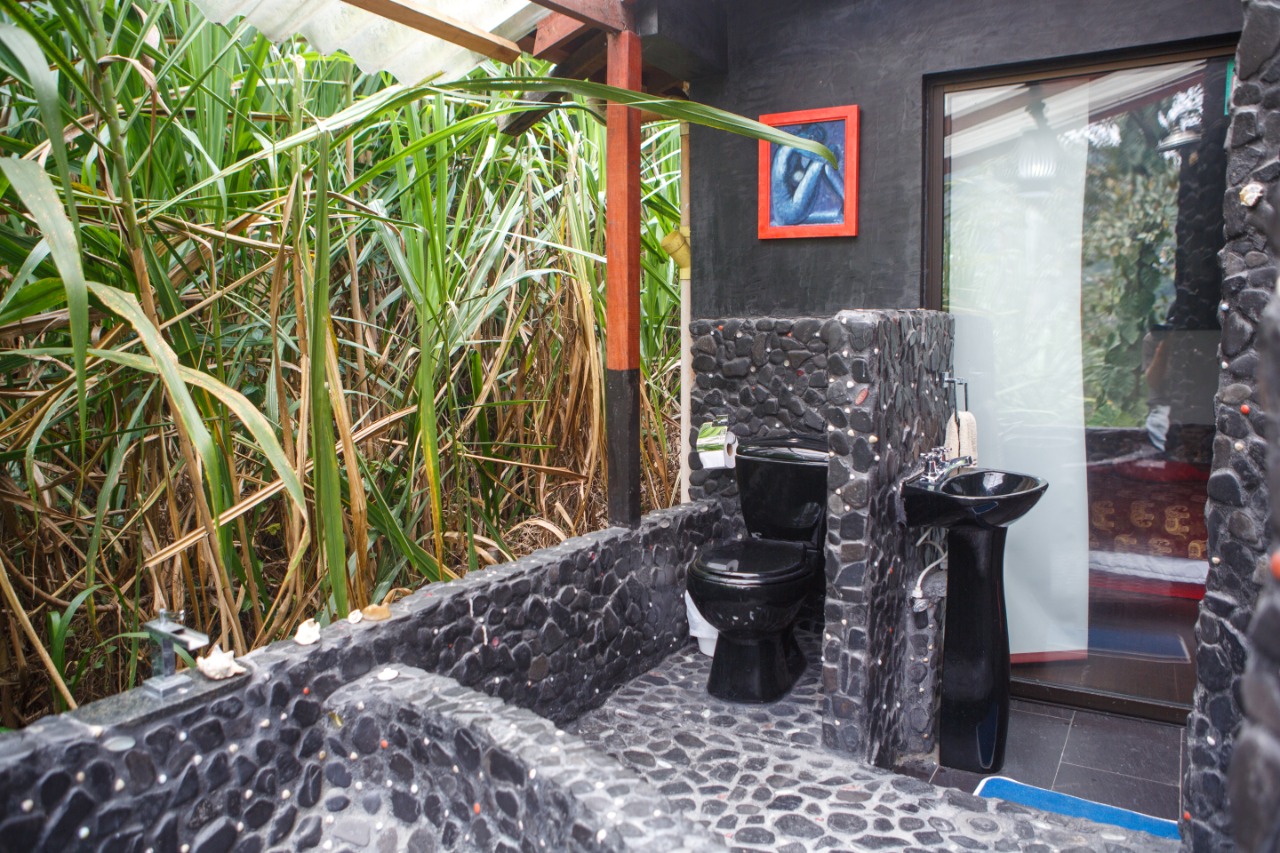 85730820251025115715