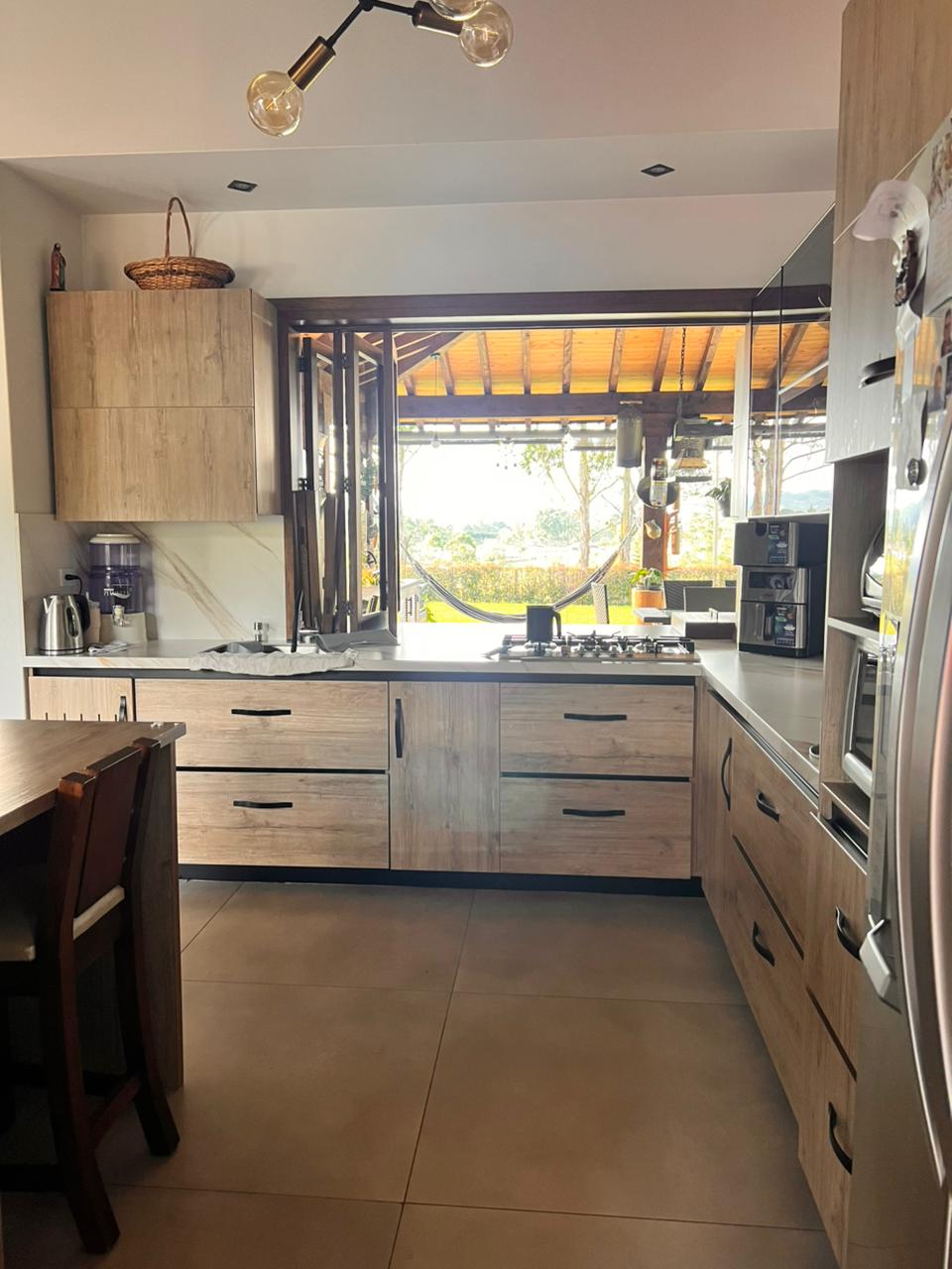 85730120251216093929