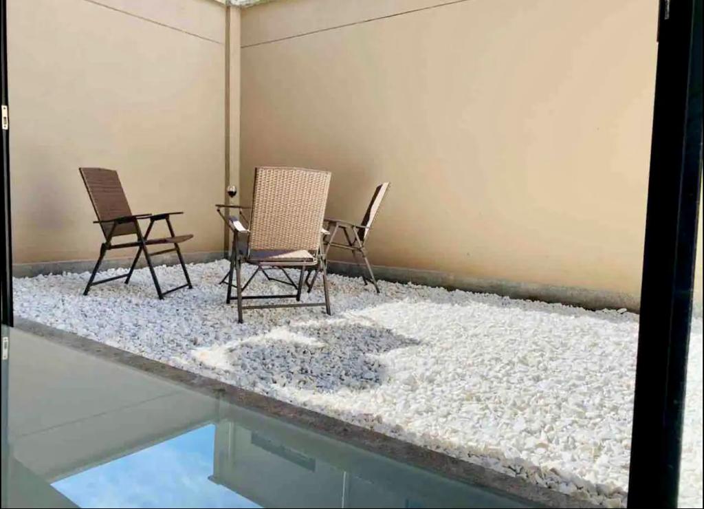 857301820260120023958