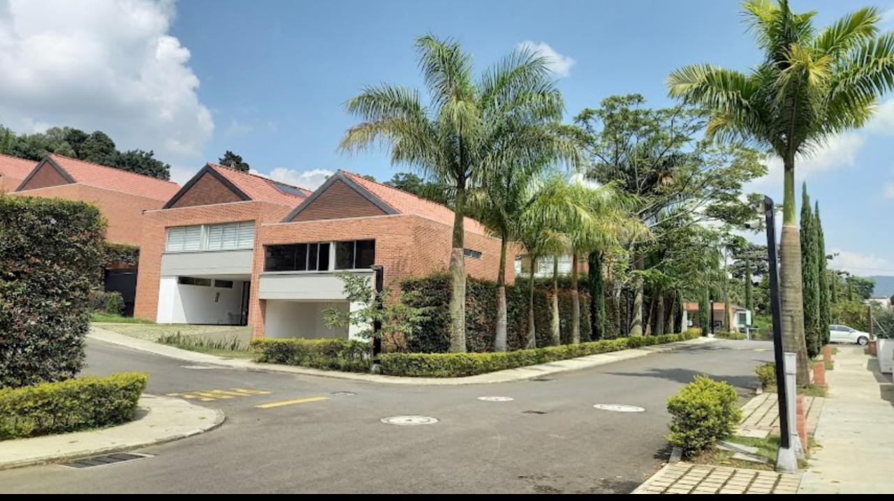 857301020260515012626 Casa en Venta en la Estrella, Sector Suramerica