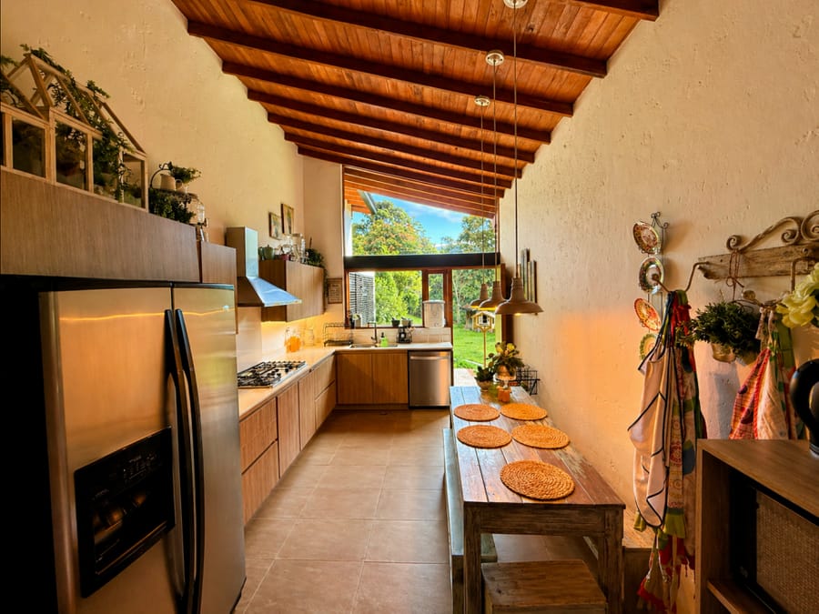 Lote en venta con Casa Campestre en La Ceja Antioquia