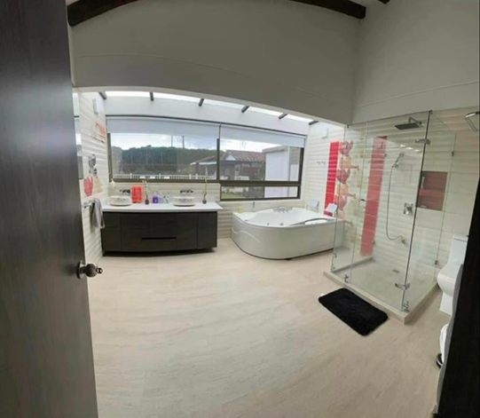 Casa en venta en Llanogrande, Rionegro.