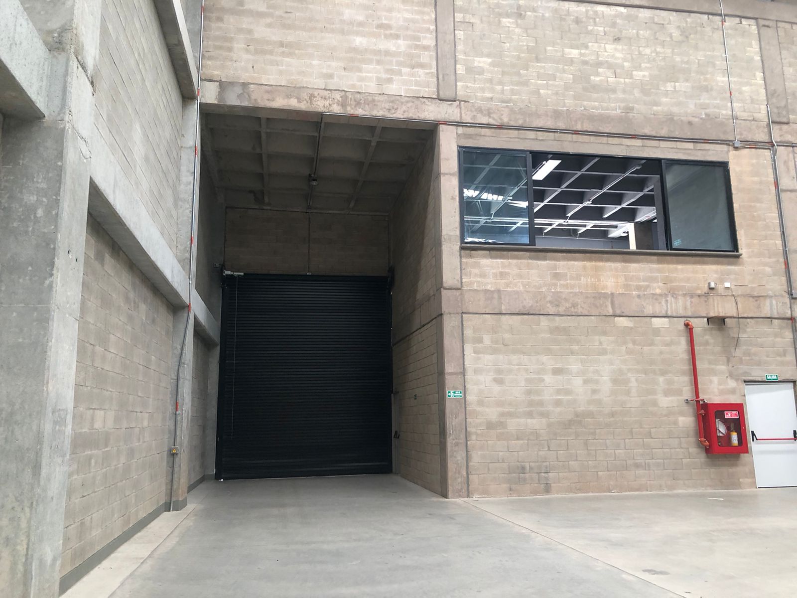 Bodega en Venta, sector Llanogrande, Via el Tablazo