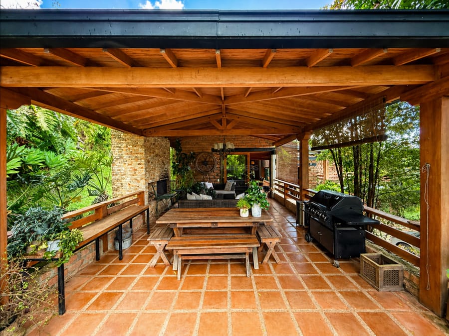 Lote en venta con Casa Campestre en La Ceja Antioquia